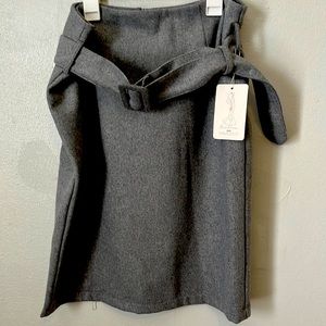 Fashion 3XL washable grey lined at the knee skirt never worn with belt!